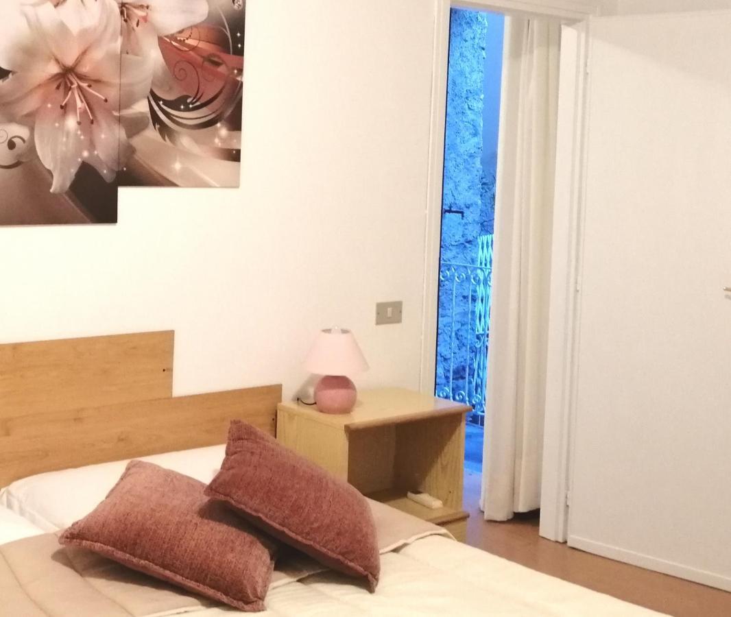 Bellagio Centre Apartment ภายนอก รูปภาพ
